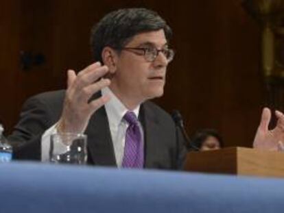 Fotografía tomada el pasado 8 de mayo en la que se registró al secretario del Tesoro de EE.UU., Jack Lew, quien rechazó cualquier tipo de intervención durante la investigación del Inspector General del Tesoro y destacó que su labor es "totalmente independiente". EFE/Archivo