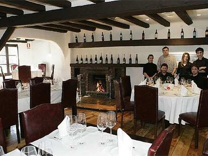 El equipo de cocina del restaurante Llantén en el comedor.