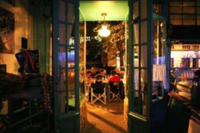 Terraza de un restaurante en el barrio de Palermo.