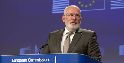 Frans Timmermans, en una conferencia de prensa este martes en Bruselas.