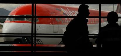 Aeronave de Avianca en el aeropuerto de Bogotá.