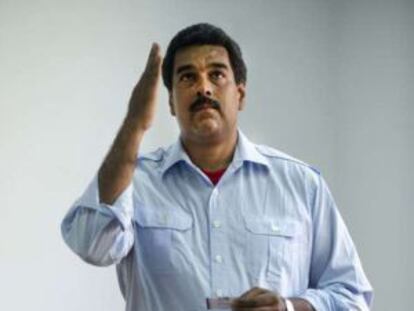 Nicol&aacute;s Maduro votes in Caracas on Sunday.