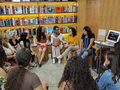 Encontro de leitoras que assinam a TAG Inéditos, em 29 de junho, na Livraria do Comendador, em São Paulo.