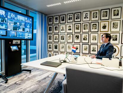 El ministro holandés de Finanzas, Wopke Hoekstra, este martes en videoconferencia.