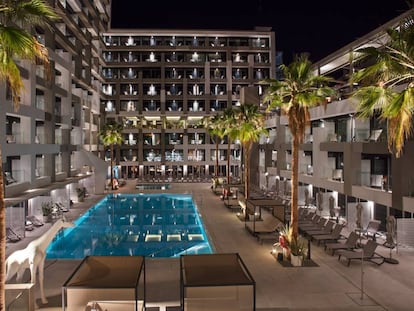 La piscina del hotel Innside Palma Bosque, en Mallorca.