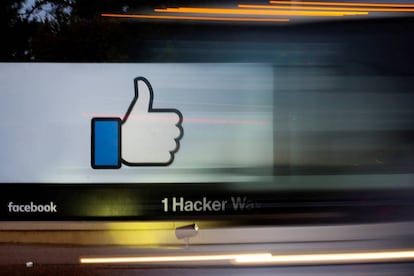 La entrada de Facebook en Menlo Park, California.