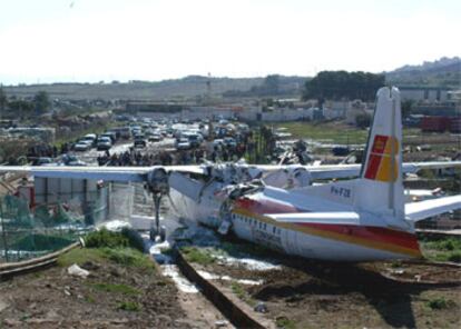 Imagen del aparato siniestrado en el aeropuerto de la ciudad autónoma.