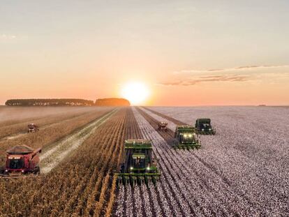 Fabrican un tractor eléctrico autónomo que querrás tener aunque no puedas arar el campo