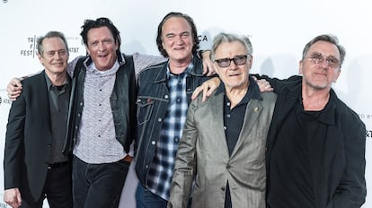 Steve Buscemi, Michael Madsen, Quentin Tarantino, Harvey Keitel y Tim Roth, posan en la reunión del 25 aniversario de 'Reservoir Dogs', en abril de 2017 en el festival de Tribeca, en Nueva York.