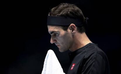 Federer, durante el partido de este domingo contra Thiem.