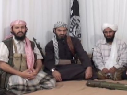 Captura de pantalla del v&iacute;deo de presentaci&oacute;n de los fundadores de Al Qaeda en la pen&iacute;nsula Ar&aacute;biga.