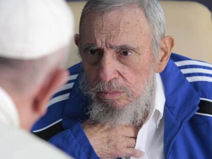El papa Francisco, con Fidel Castro, en La Habana en 2015.