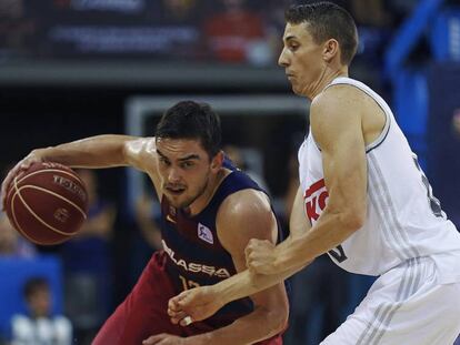 Satoransky la juega ante Carroll.