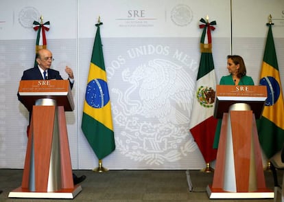 Jose Serra y Claudia Ruiz Massieu.