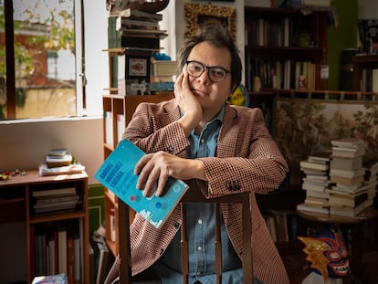 El escritor mexicano Gabriel Rodríguez Liceaga, en su casa en Ciudad de México, el 27 de febrero de 2023.
