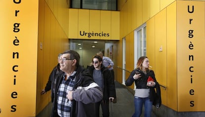 Entrada de urgencias del hospital Parc Taulí de Sabadell, ayer
