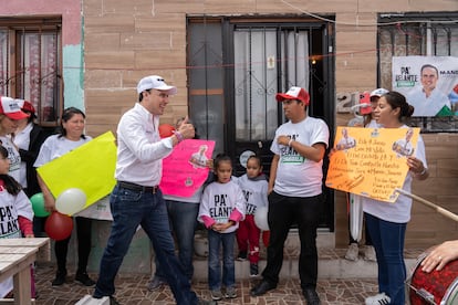 Manolo Jiménez en las calles de la colonia Loma Linda (Saltillo), el 20 de mayo de 2023.