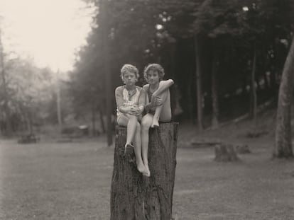 'Sin título', fotografía tomada en Eurana Park, Weatherly (Pensilvania), en 1982 por Judith Joy Ross.