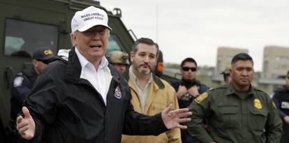 Donald Trump em Rio Grande, na fronteira com o México.