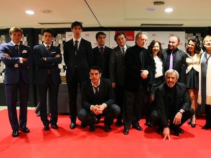 Grupo de galardonados en los Premios Ercilla.