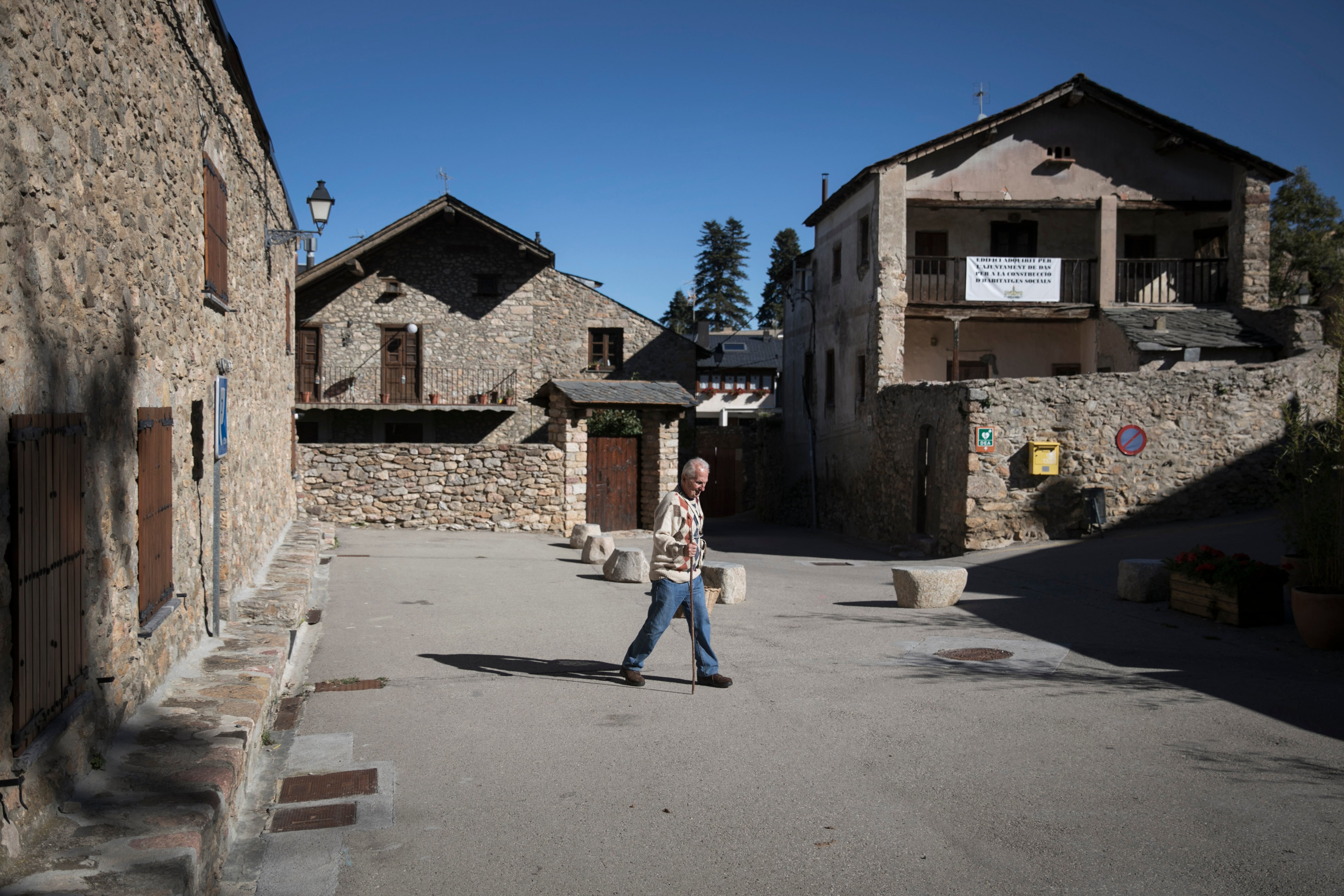 El Pirineo catalán afronta la temporada de invierno tensionado por la vivienda: “Mi piso subió de 350 a 800 euros tras la pandemia”