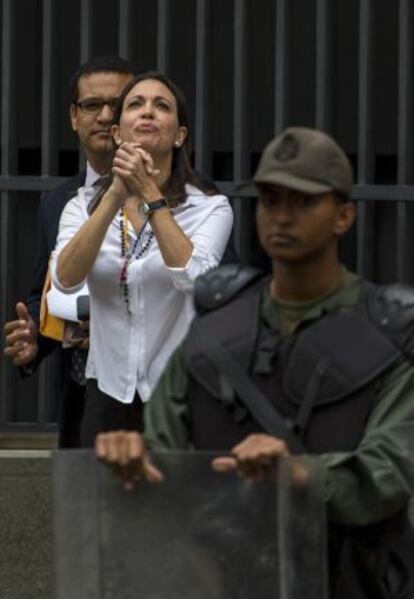 Machado, nesta segunda-feira, ao chegar à promotoria.