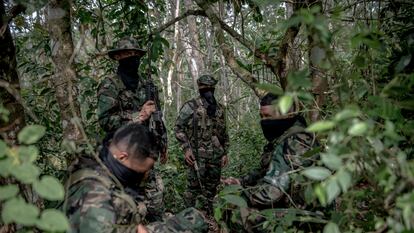 Integrantes de grupos de Autodefensas en Antioquia, Colombia.
