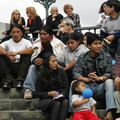 Un grupo de inmigrantes en Bilbao.