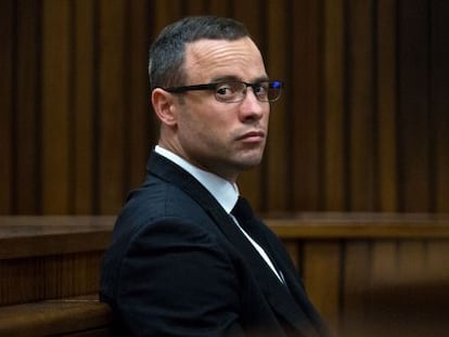 Oscar Pistorius durante su juicio por asesinato.