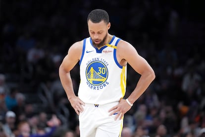 Stephen Curry, de los Golden State Warriors, durante el partido de este domingo.
