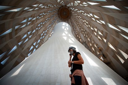 Interior da torre de Maria da Sagrada Família que vai ser finalizada em 2021 e terá 138 metros de altura.
