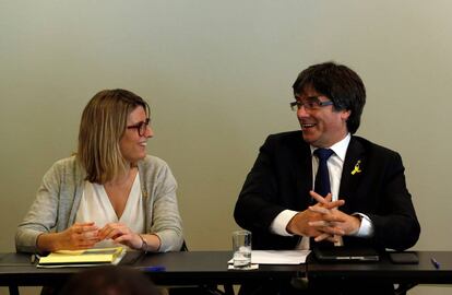 Carles Puigdemont junto a Elsa Artadi en Berlín. 