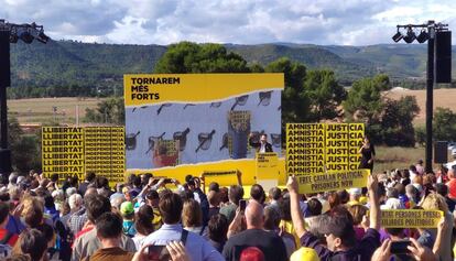 El acto central de campaña de ERC, en la explanada de la prisión de Lledoners.
 