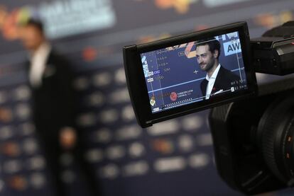 Peter Vives, captado por los medios de comunicación.