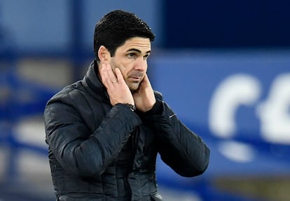 Arteta durante un partido con el Arsenal en Premier