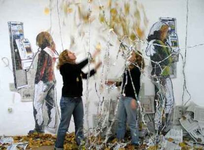 'Paperwork', de Maria y Natalia Petschatnikov, de Projects Hermann Wagner.