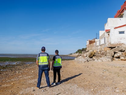 Uno de los puntos  más clientes para alijar droga es el Camino de la Reyerta en la desembocadura del río Guadalquivir , Sanlúcar de Barrameda, Cádiz 
