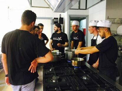 Están cocinando su vida