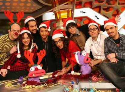 Pablo Motos, con su equipo de <i>El hormiguero, </i>incluidas las divertidas <i>Trancas</i> y <i>Barrancas.
</i>