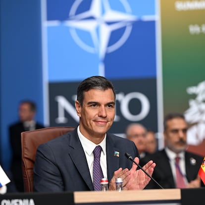 Vilnius (Lithuania), 11/07/2023.- Spain's Prime Minister Pedro Sanchez attends the meeting of the North Atlantic Council with Sweden at the NATO summit in Vilnius, Lithuania, 11 July 2023. The North Atlantic Treaty Organization (NATO) Summit will take place in Vilnius on 11 and 12 July 2023 with the alliance's leaders expected to adopt new defense plans. (Lituania, España, Suecia) EFE/EPA/FILIP SINGER

