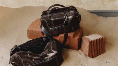Dos bolsas de equipaje de Métier, inspiradas en Indiana Jones.