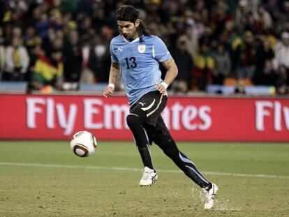 Abreu lanza el &uacute;ltimo penalti de Uruguay ante Ghana en los cuartos de final del Mundial de 2010.