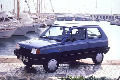 El Seat Marbella, comenzado a fabricar en 1986, es una evolución del Seat Panda. Es el primer modelo de la marca tras la salida de Fiat de su capital. Aunque es uno de los vehículos más populares de Seat en realidad solo estuvo en el mercado hasta 1998.