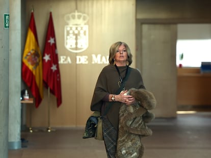 La presidenta del Colectivo de Víctimas del Terrorismo (Covite), Consuelo Ordoñez, a su llegada a la Comisión De Presidencia, Justicia y Administración Local en la Asamblea de Madrid.