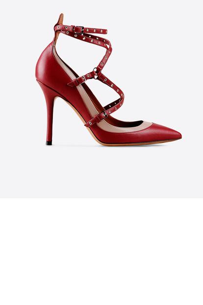 Zapatos rojos de Valentino (720 euros).