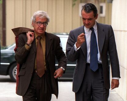 Mario Conde y Jaques Hachuel, durante el juicio en 1999.