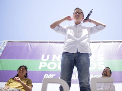 &Iacute;&ntilde;igo Errej&oacute;n, durante un mitin este s&aacute;bado en Sevilla.