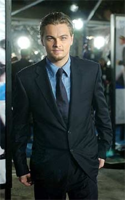 Leonardo DiCaprio al llegar al estreno de <i>Atrápame si puedes.</i><i> /</i>