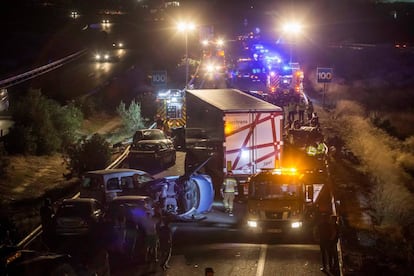 Vista general de un accidente producido en la A- 7.