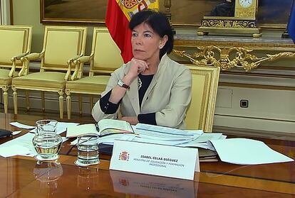 Education Minister Isabel Celaá during the meeting with regional education chiefs.